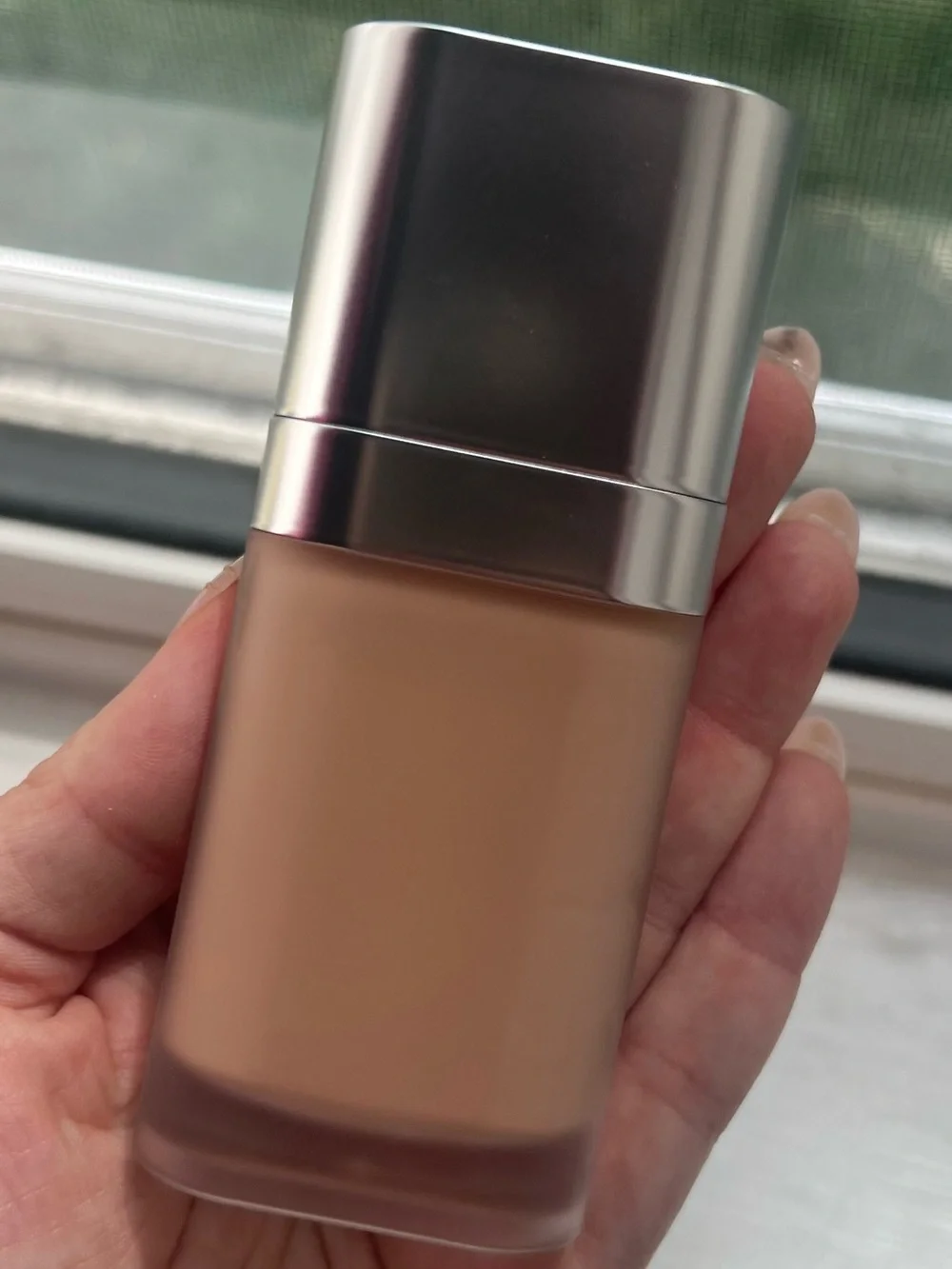 r.e.m. beauty Sweetener Lightweight Foundation - Light 7C (Cream)